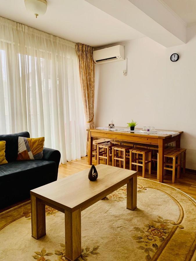 Hella Apartament Mamaia-Nord นาโวดาริ ภายนอก รูปภาพ