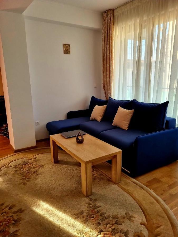 Hella Apartament Mamaia-Nord นาโวดาริ ภายนอก รูปภาพ