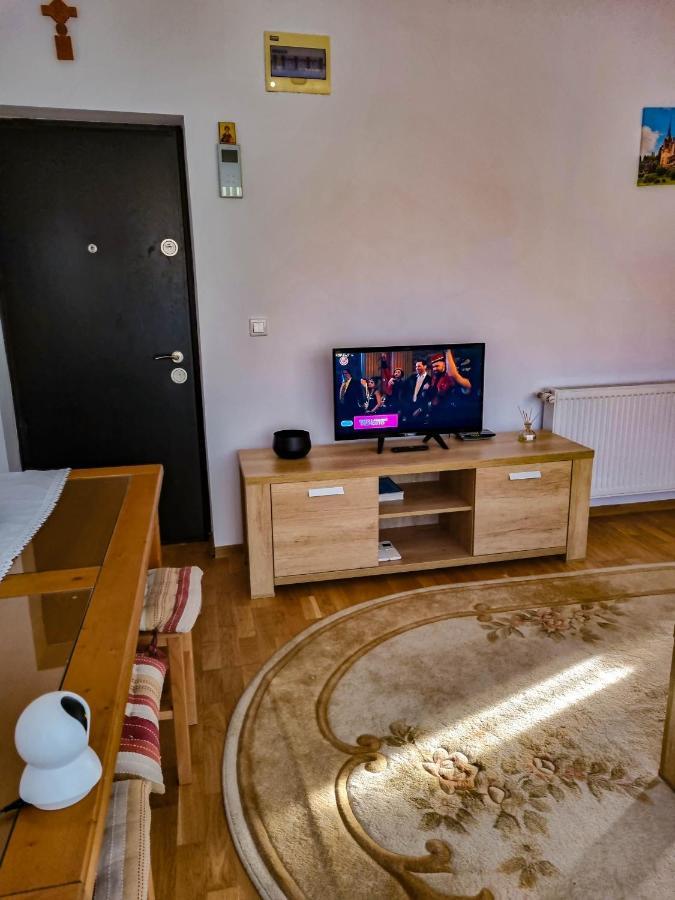 Hella Apartament Mamaia-Nord นาโวดาริ ภายนอก รูปภาพ