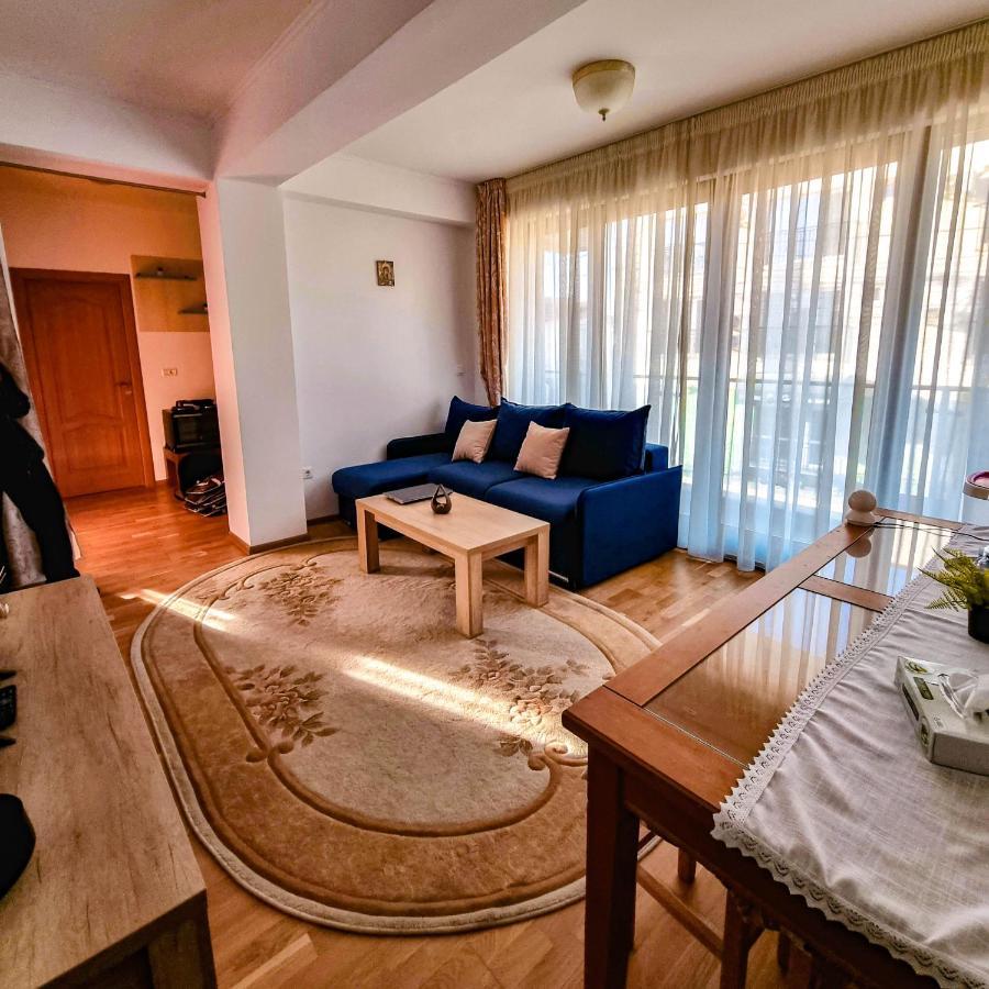 Hella Apartament Mamaia-Nord นาโวดาริ ภายนอก รูปภาพ