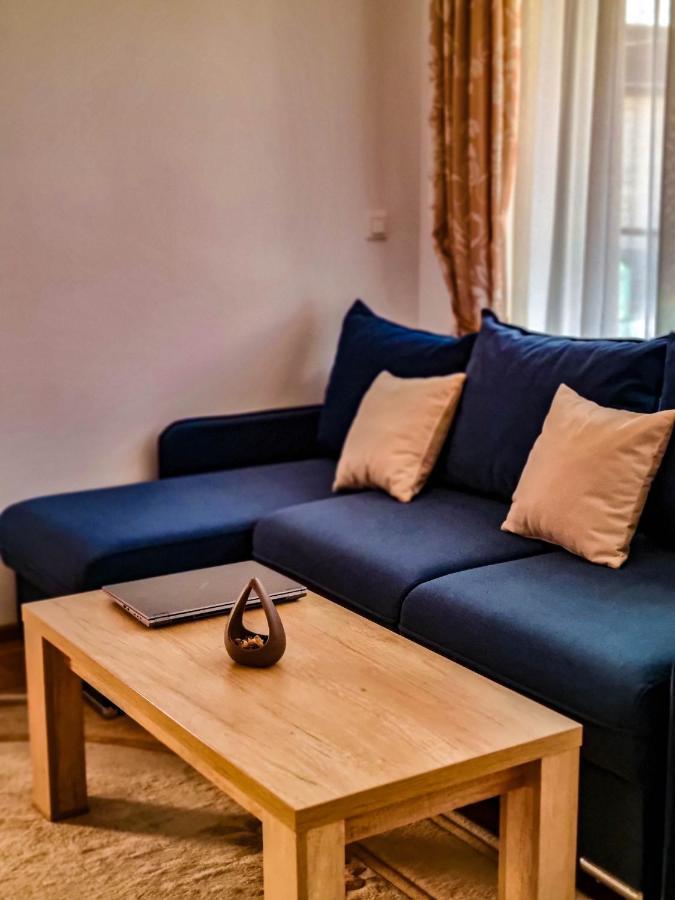 Hella Apartament Mamaia-Nord นาโวดาริ ภายนอก รูปภาพ