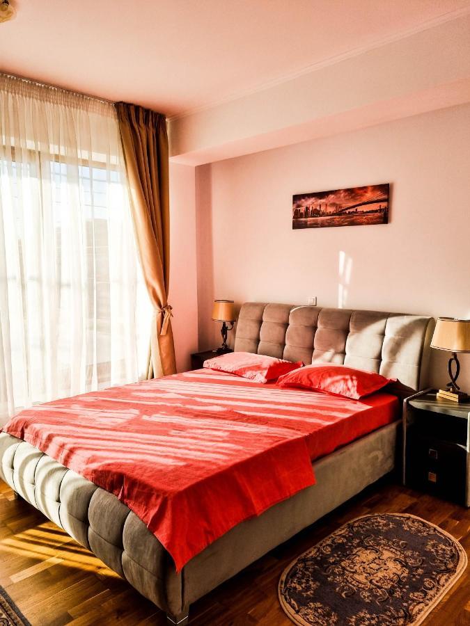 Hella Apartament Mamaia-Nord นาโวดาริ ภายนอก รูปภาพ