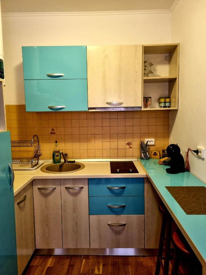 Hella Apartament Mamaia-Nord นาโวดาริ ภายนอก รูปภาพ