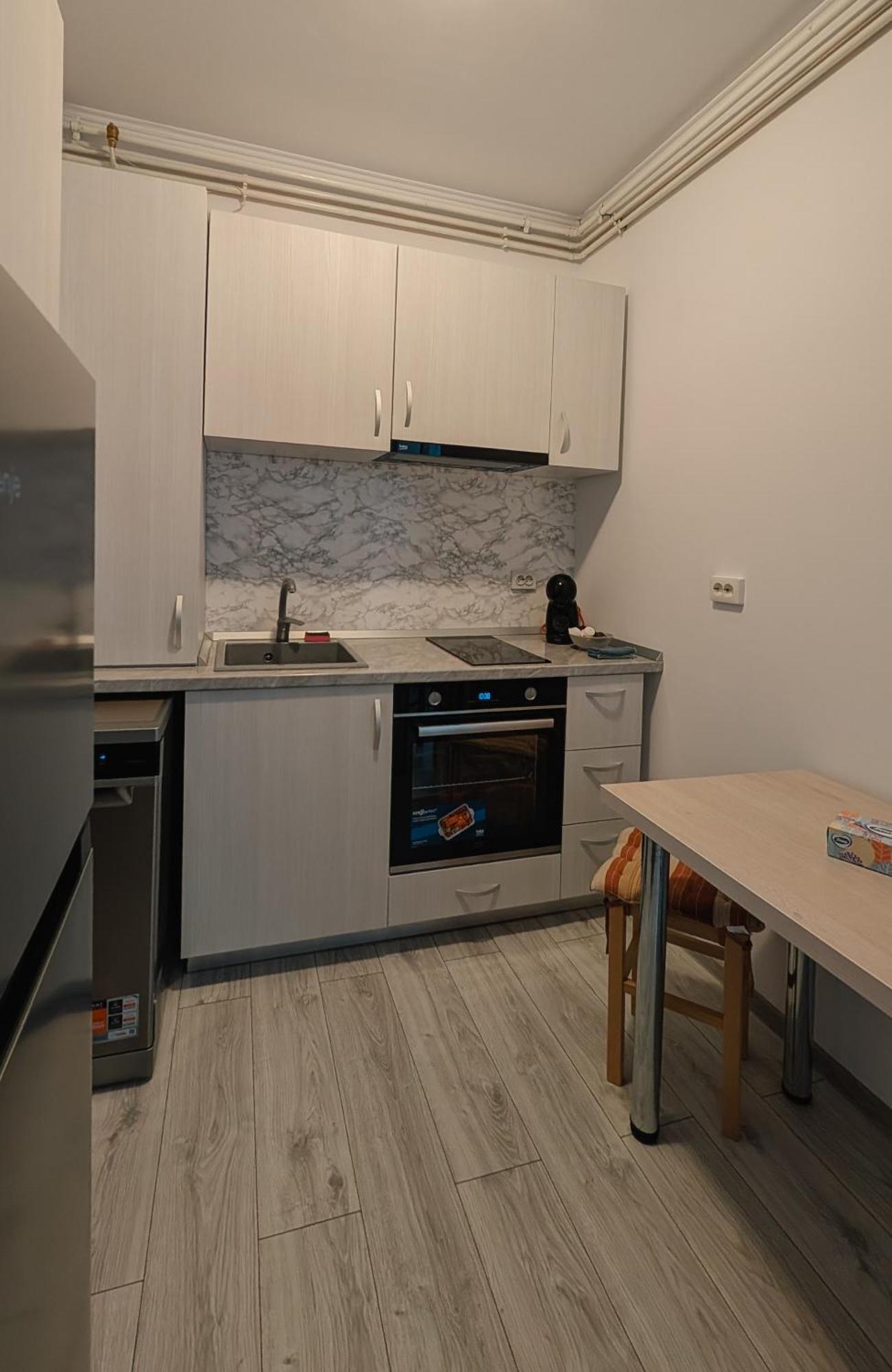 Hella Apartament Mamaia-Nord นาโวดาริ ภายนอก รูปภาพ