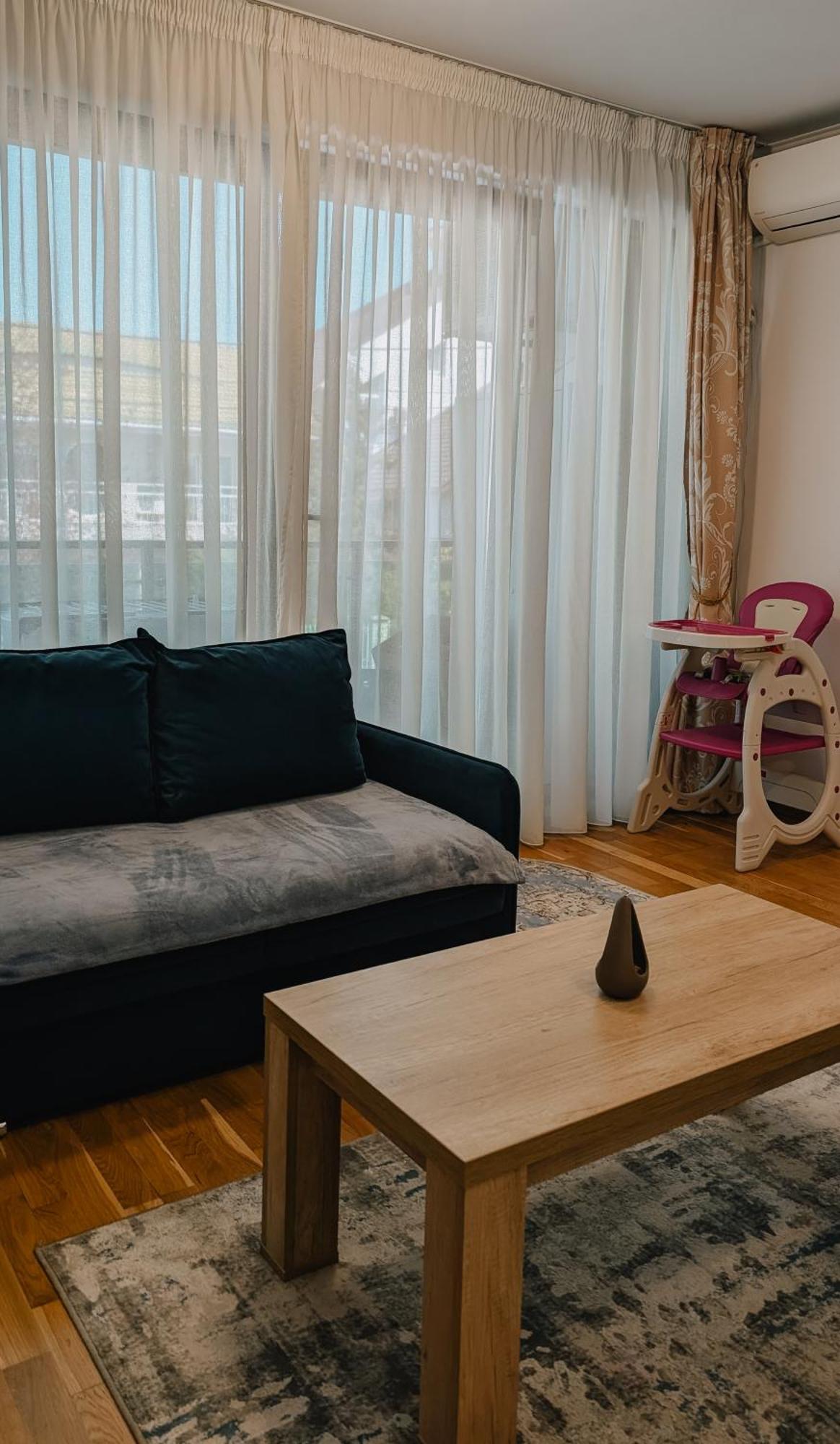 Hella Apartament Mamaia-Nord นาโวดาริ ภายนอก รูปภาพ
