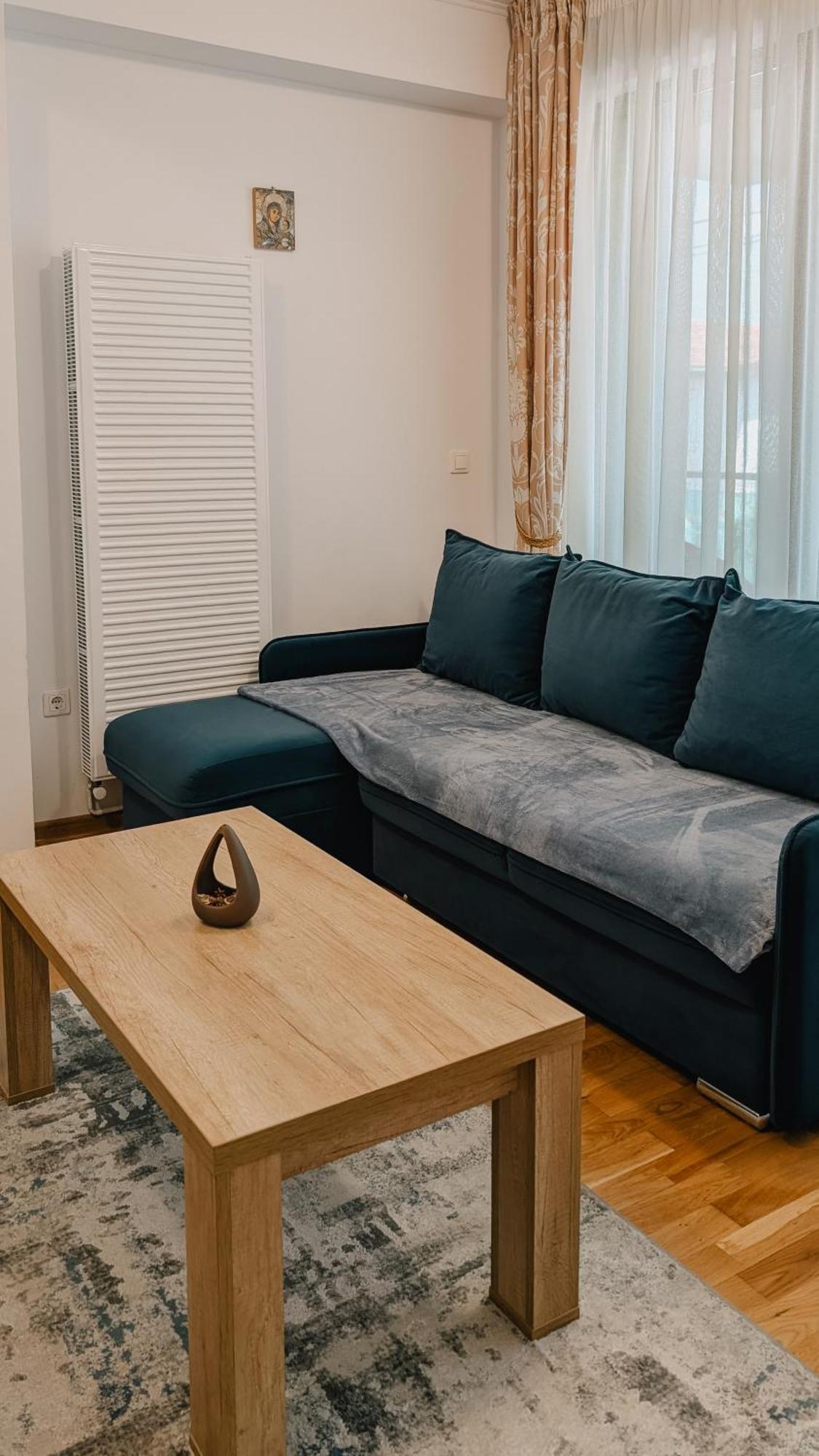 Hella Apartament Mamaia-Nord นาโวดาริ ภายนอก รูปภาพ
